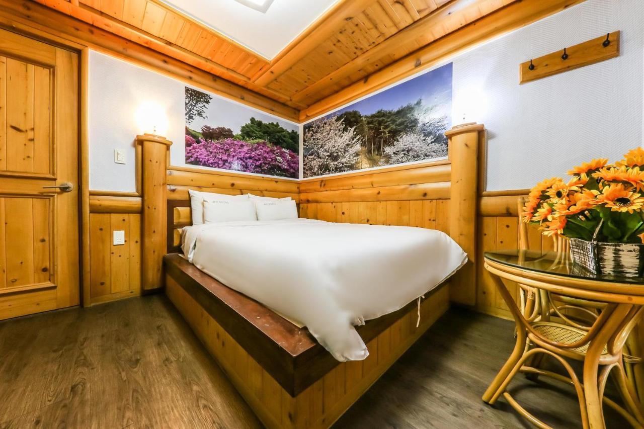 Pine Motel Boryeong Exterior photo